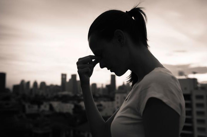 ноет поясница