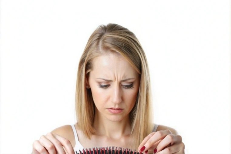 Угри на голове болят