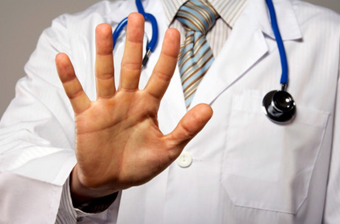 Почему болит правая часть спины внизу