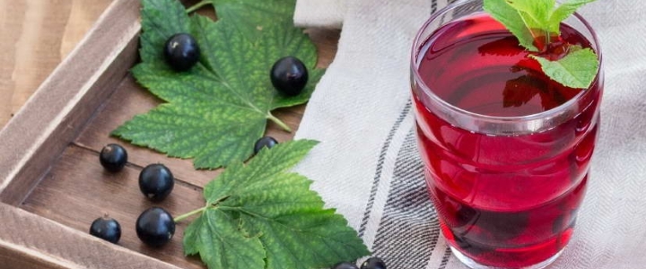 Компот из черной смородины Компот из черной смородины и малины