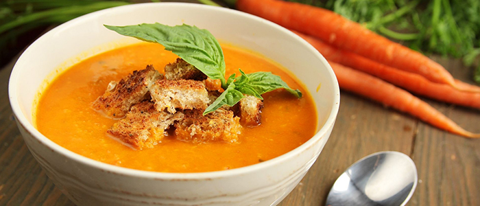Морковный суп с картофелем Морковный суп с сухариками