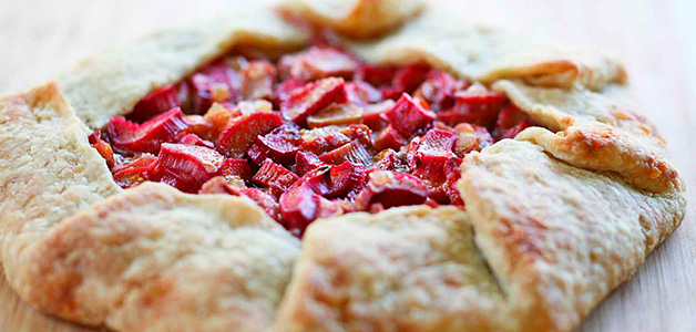 Пирожки с клубникой и ревенем Пирожки с ревенем и клубникой