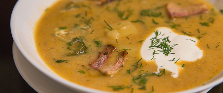 Рассольник с перловкой и солеными огурцами Рассольник с перловкой и солеными огурцами с копченостями