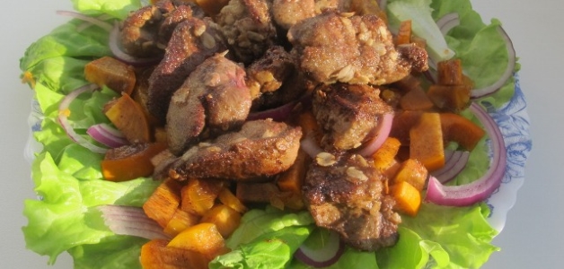 Салат с хурмой и печенью Салат с хурмой и рукколой