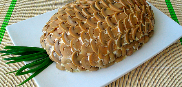 Салат с курицей и ананасами Салат с курицей и ананасами рецепт