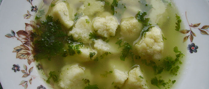 Суп с клецками Суп с клецками и чесноком